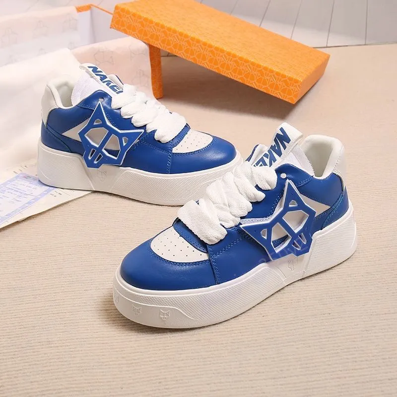 Мужские повседневные туфли голые дизайнерские кроссовки Kosa Low Tops Trainers Город Белый черный апельсиновый снежный зеленый бежевый кожаный кроссов