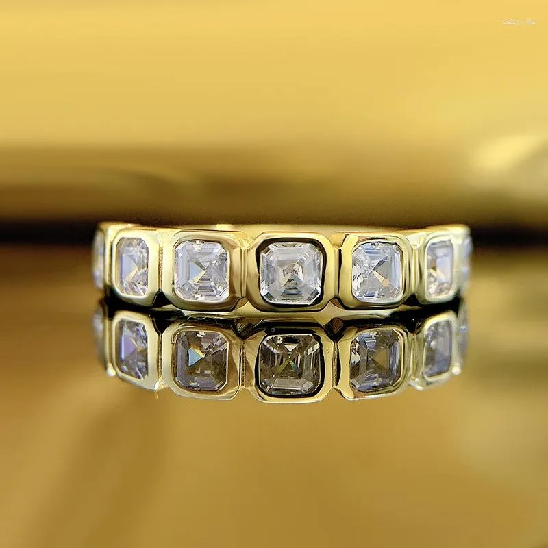 Anneaux de cluster Printemps Qiaoer 18K Plaqué Or 925 Sterling Argent 3 3MM Asscher Cut Haute Carbone Diamant Gemstone Wedding Band Bijoux Bague