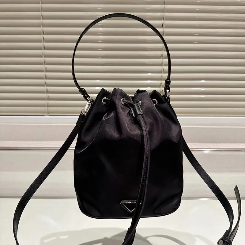 Women's Fashion Tote Bags Handbags Designer Drawstring Bucket Bag Black Nylon High Quality Ladies Shoulder Crossbody Bags