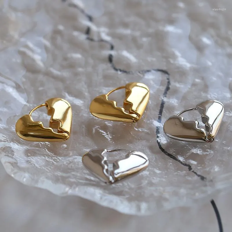 Kolczyki Dangle Vintage Metal o kształcie serca i projektowi piłokształtne dla kobiet