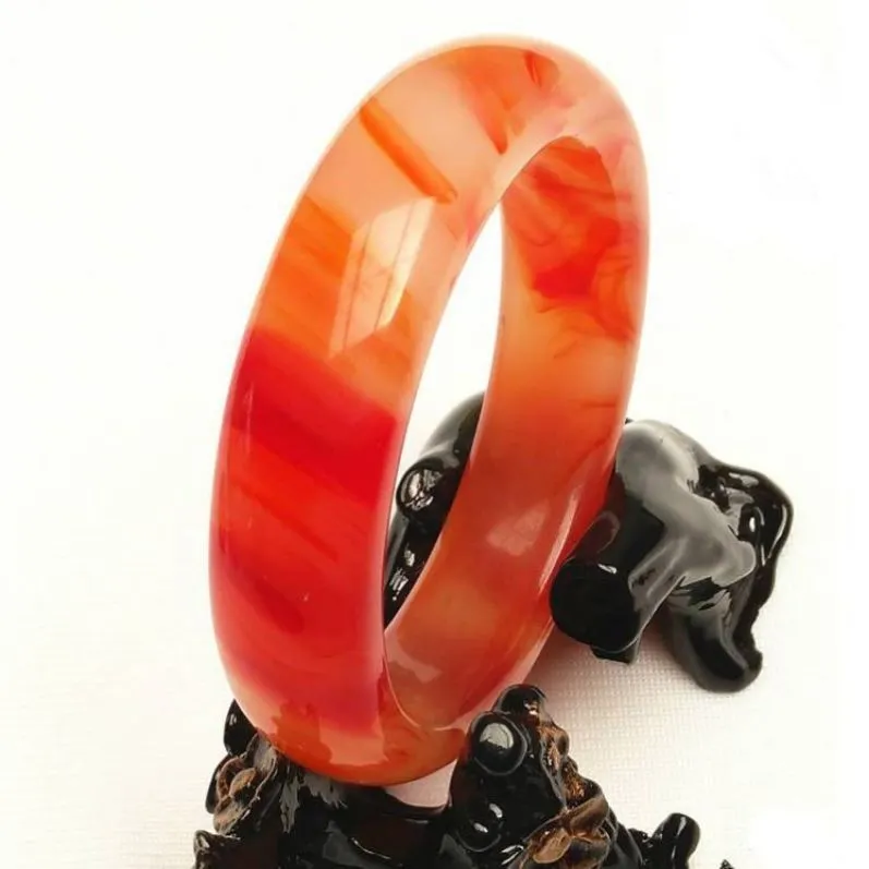 Bracelet rouge flottant en agate rouge sang de poulet pour femme