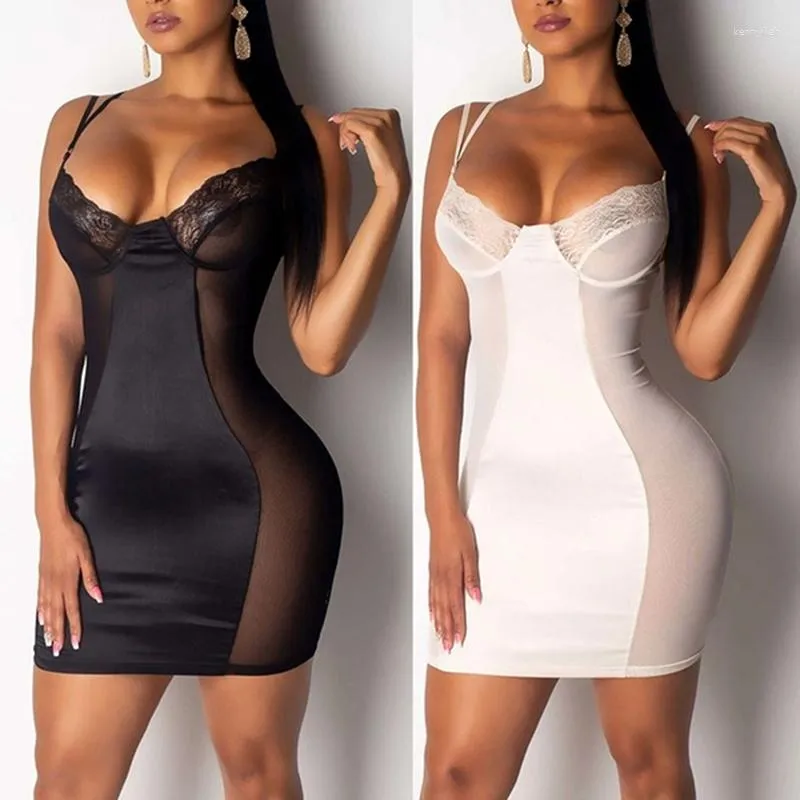 Vêtements de nuit pour femmes Robe de nuit à col en V profond Robe de nuit sexy Femme Chemise de nuit en dentelle Lingerie Femme Chemise de nuit en satin