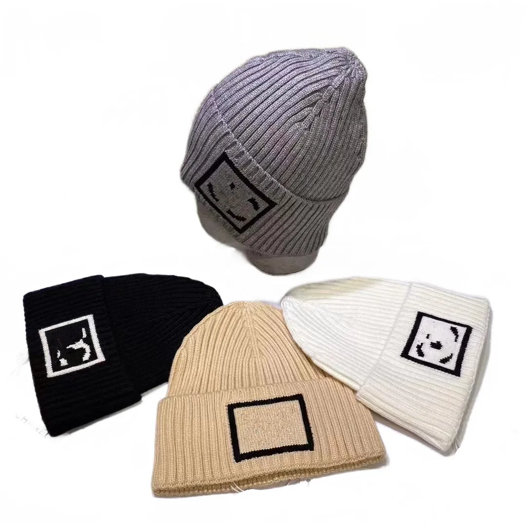 Kadın moda tasarımcısı Beanies örgü bayanlar beanie takılmış unisex harfler açık örgü kapak şapka düz renk