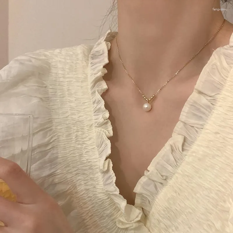 I pendenti vendono design semplice e alla moda Perla d'acqua dolce naturale 14K Gold Filled Collana con ciondolo da donna Gioielli per regali da donna Nessuna dissolvenza