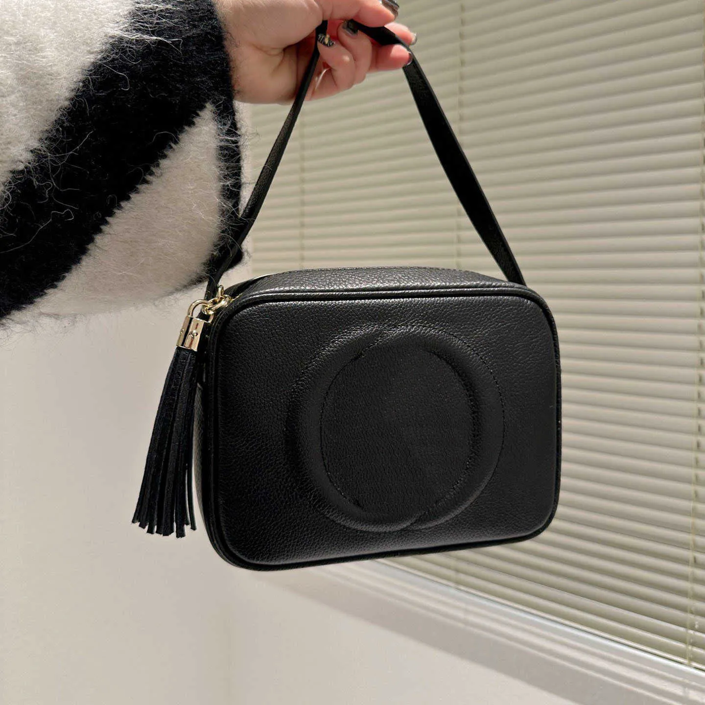 Vintage denim tasarımcı çantaları püskül kamera çantası kadın çapraz kanatlı çanta alt koltuklu çanta omuz messenger cüzdanlar lüks el çantaları 221128