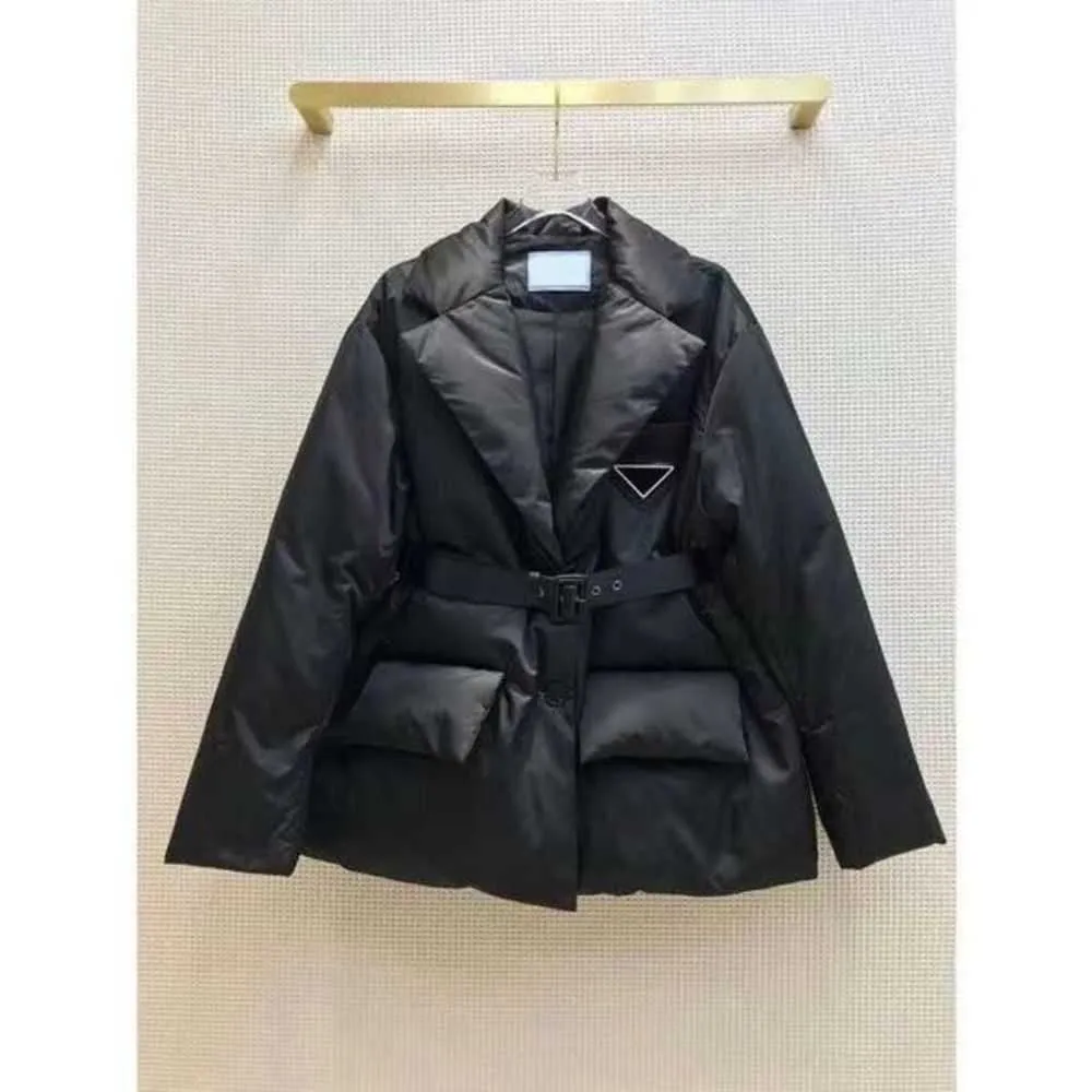 Mulheres clássicas curtas com capuz para baixo casacos designer parkas moda triângulo invertido jaquetas masculinas inverno quente parker blusão 8gjvv