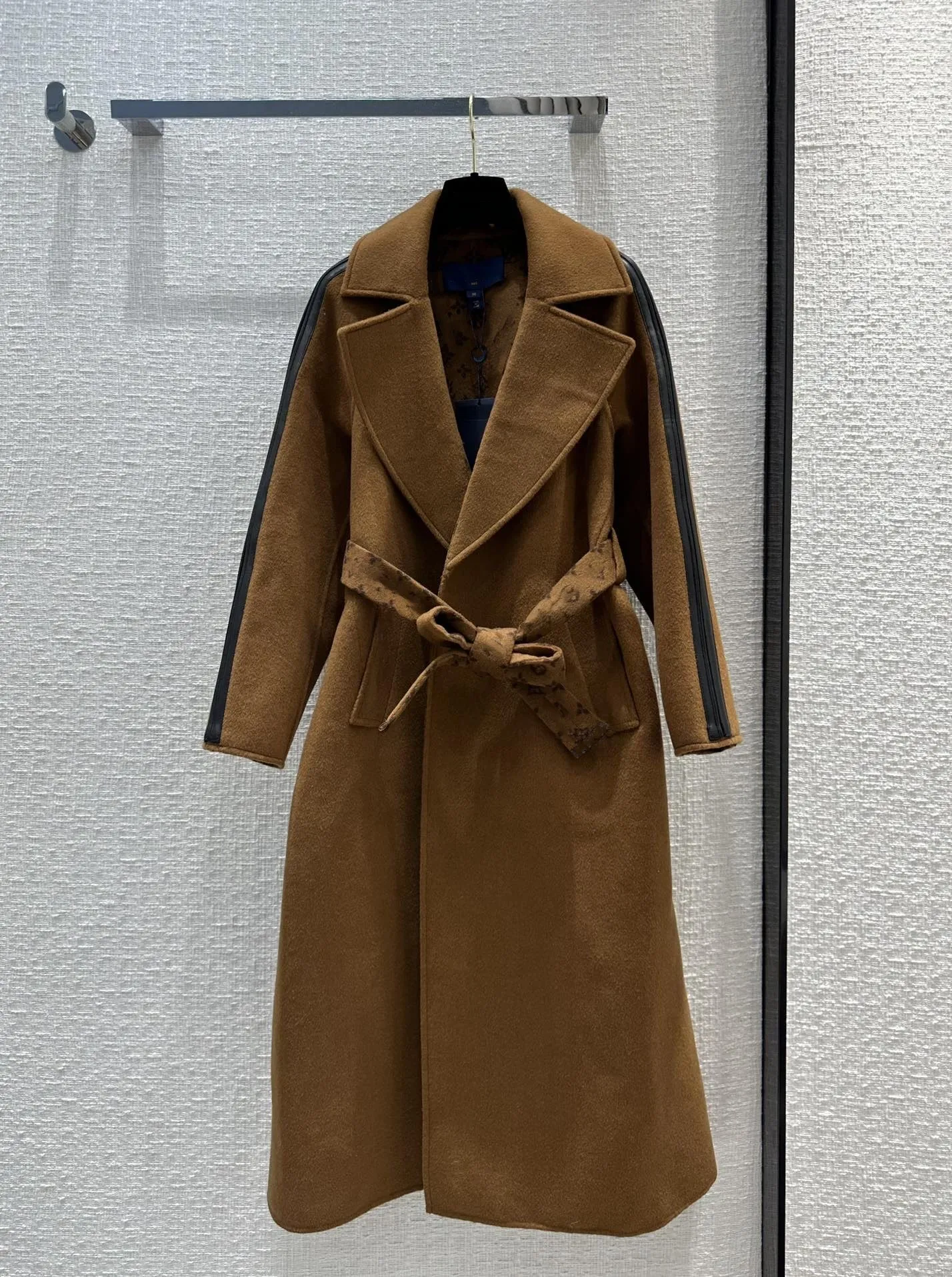 Misto lana da donna Nuovo Autunno Inverno Sfilata di Milano Trench Cappotto con risvolto Manica lunga Marchio di moda Stesso stile Top Capispalla firmati