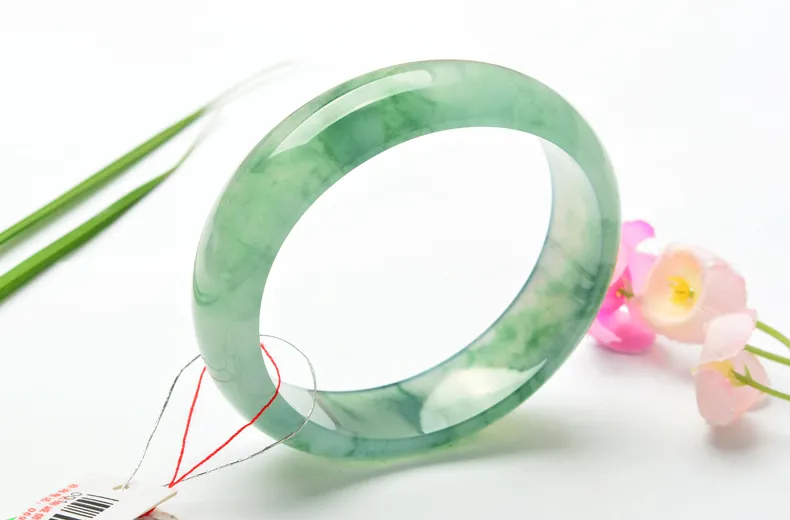 Bracelet fleur de glace en jade naturel pour femme