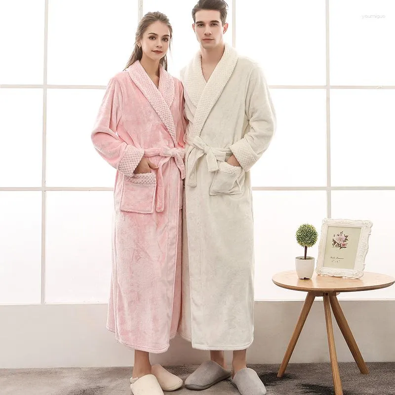 Vêtements de nuit pour femmes Couple Plus Taille 3XL Flanelle Chemise de nuit Femmes Mode Peignoir Automne Hiver Chaud Vêtements de Nuit Hommes Corail Polaire Robe