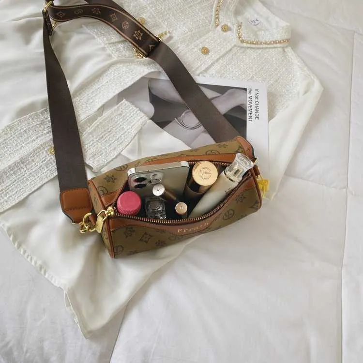 La nuova borsa a tracolla monospalla da donna versatile ed elegante scontata dell 85