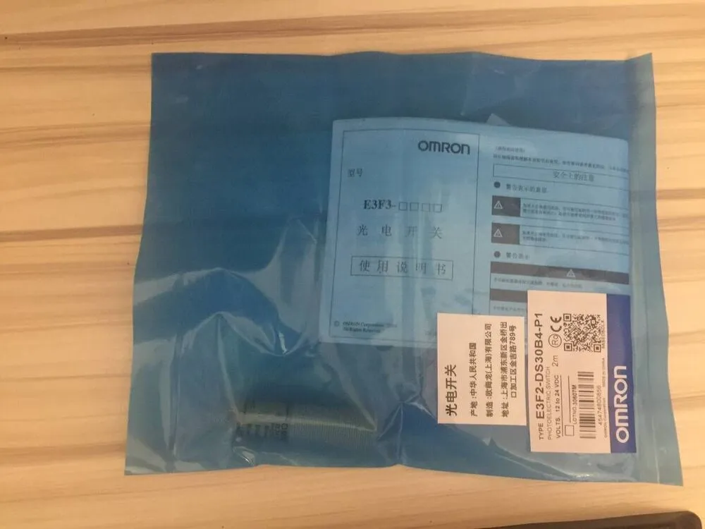 Omron E3F2-DS30B4-P1 E3F2DS30B4P1 Sensor