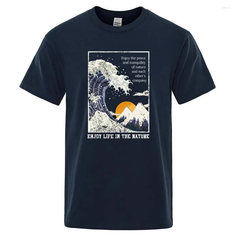 T-shirt da uomo Goditi la vita nella natura Sunset Waves Camicia da uomo Casual Allentato Abbigliamento da uomo Oversize Estate Cotone Cartoon O-Collo Abbigliamento da strada