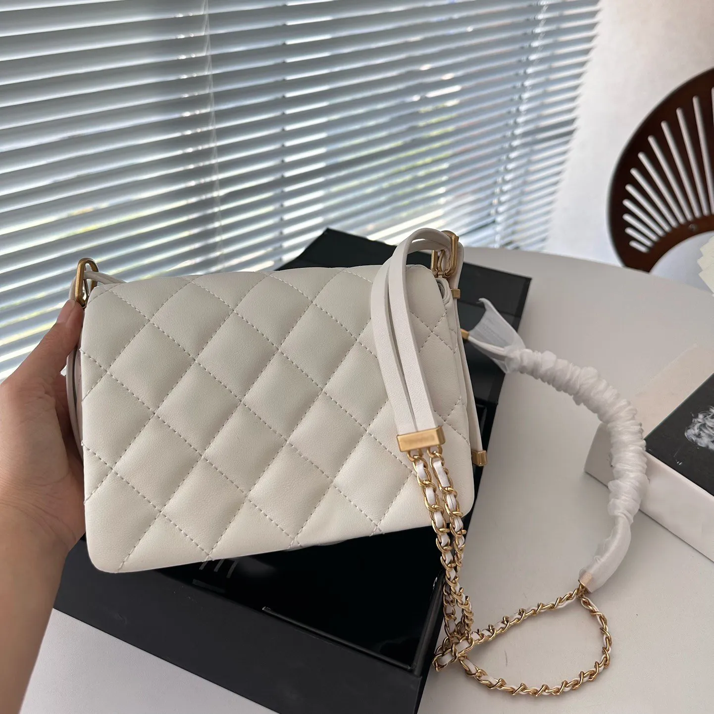 Jabong handbags 2024