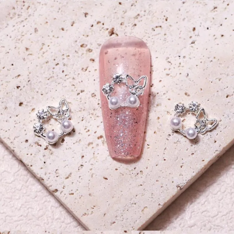 Nagelkunst Decoraties Accessoires Sieraden Prachtige metalen krans 10st Strass Imitatieparel Bloemenringen voor mooie nagels