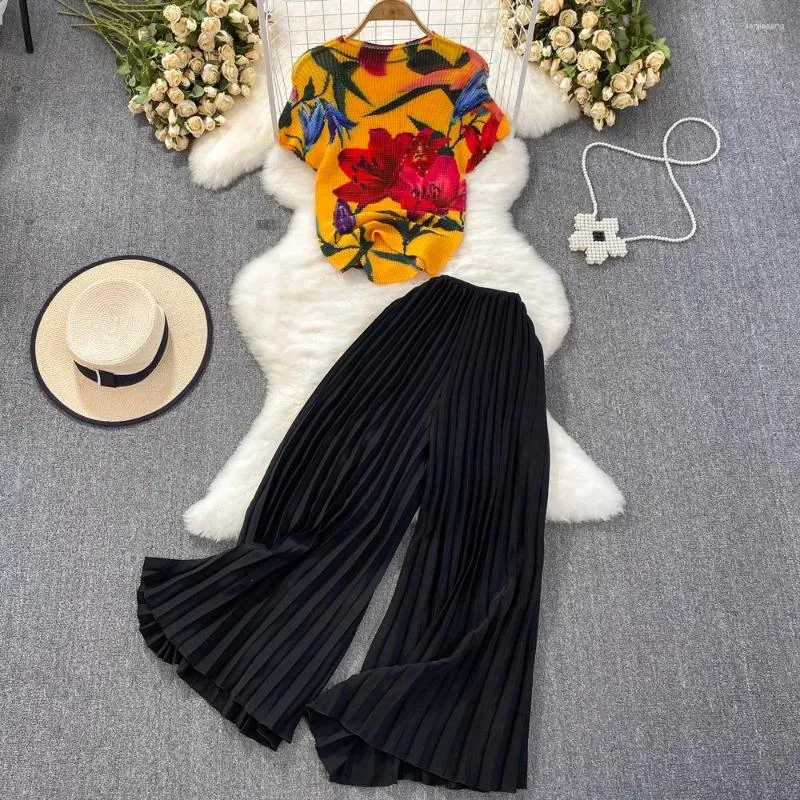 Women's Sleepwear Floral Printed Bohemian Pajamas 2pcs Set Women Short Sleeve Tops And High Waist Pleated Long Pants Home Suit