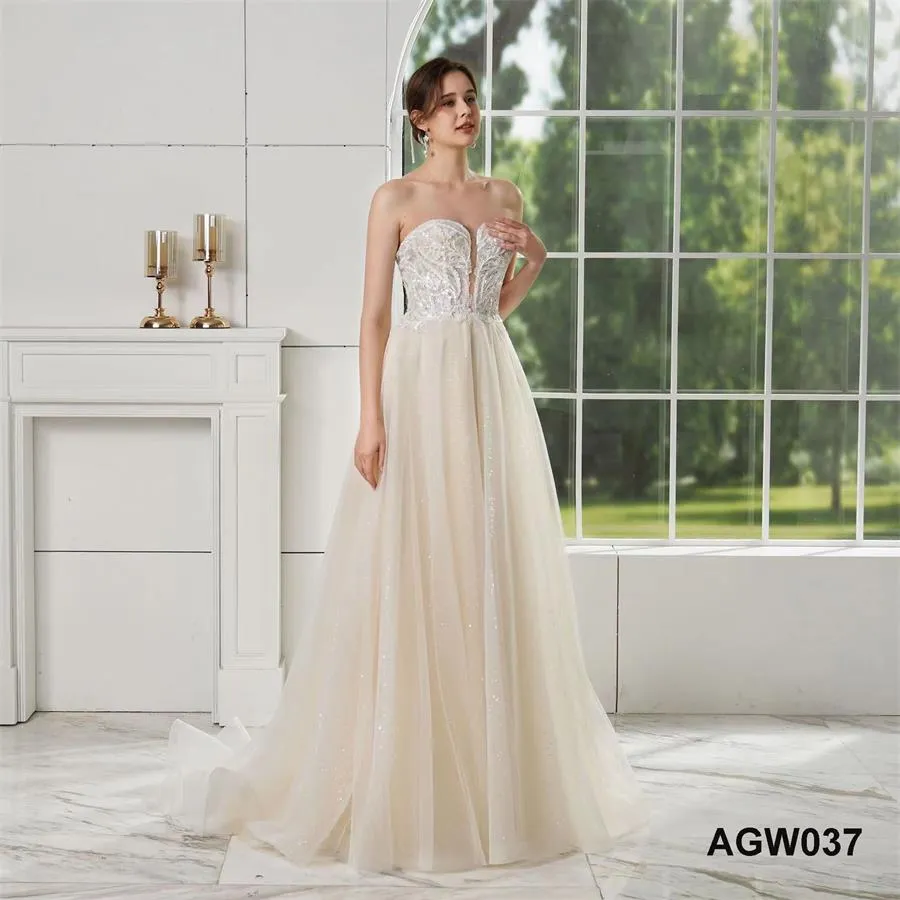 Vestidos de casamento luxuosos em linha A, sutiã pequeno com gola em forma de design slim AGW037