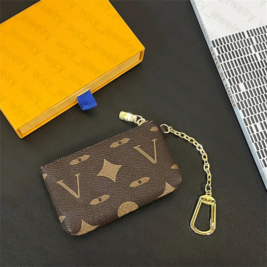 Versatile Keychain Personalized Leather Keychain Purse, Stylish and Functional Coin Purse ...