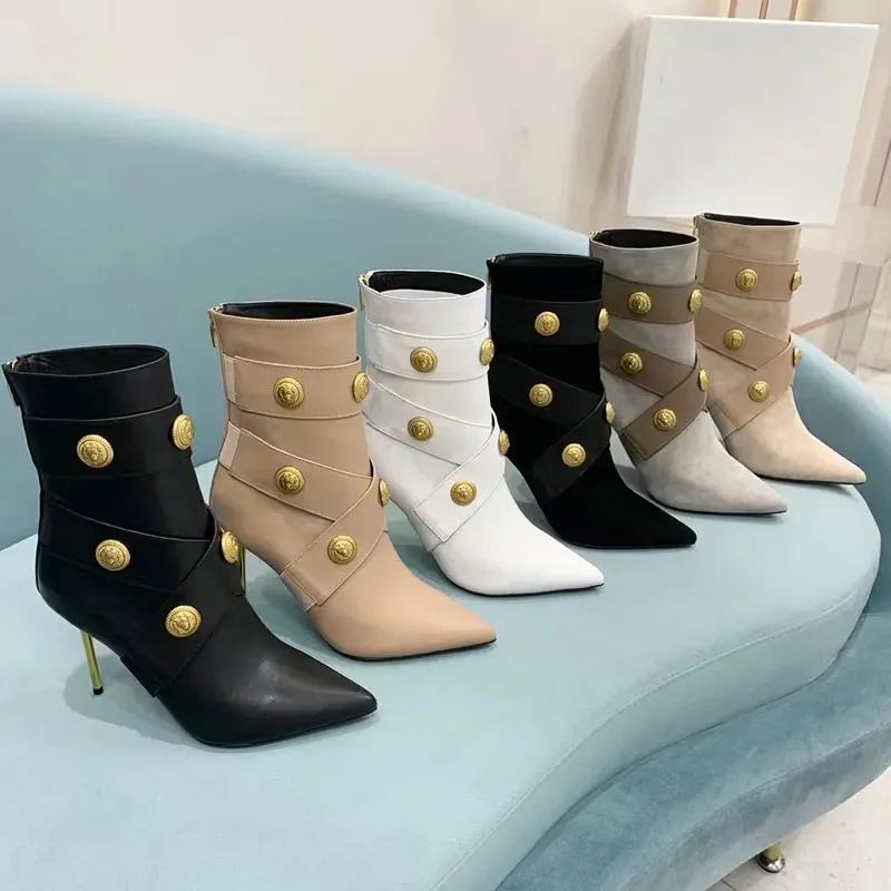 Roni Button-Detail Suede Ankle Boots Zip Poinded Toe Stee Steleetto Fashion Short Booties Metal Round Bottons Luxury Designers Shoe Factory Shoes for