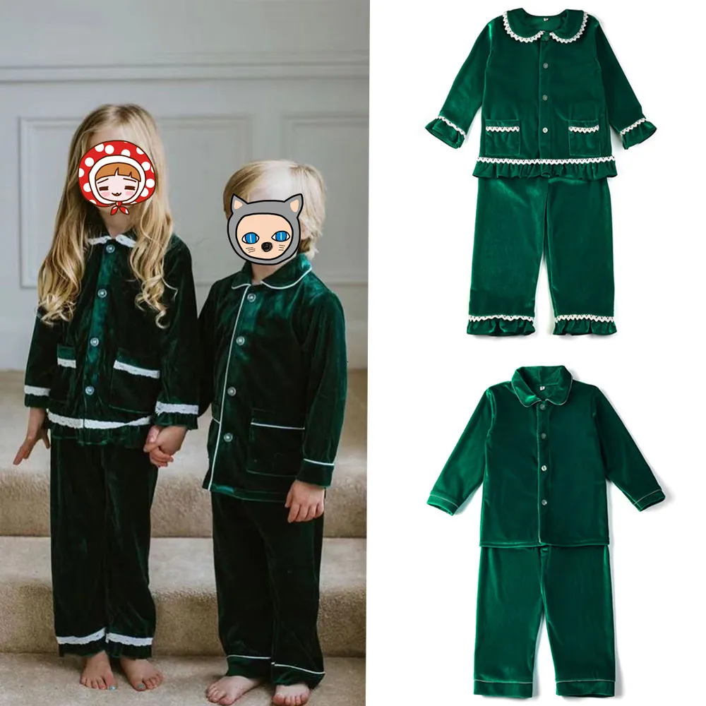 Kläder sätter grossist småbarn matchande familj julkläder flickor pyjamas sammet gröna baby pojkar pajamas 230901