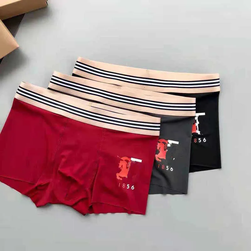 Mutande Designer da uomo di fascia alta in seta di ghiaccio antibatterica studente biancheria intima sexy senza cuciture boxer da cavallo da guerra a righe traspiranti per adulti GPAP