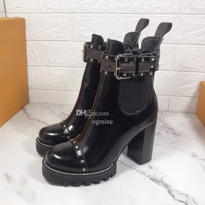 Alexander McQueen Mcqueens mqueen Cor sólida spazzolato bezerro de couro rendas-up botas de borracha sola de plataforma à prova d'água alta mulheres sapato Wander Boots