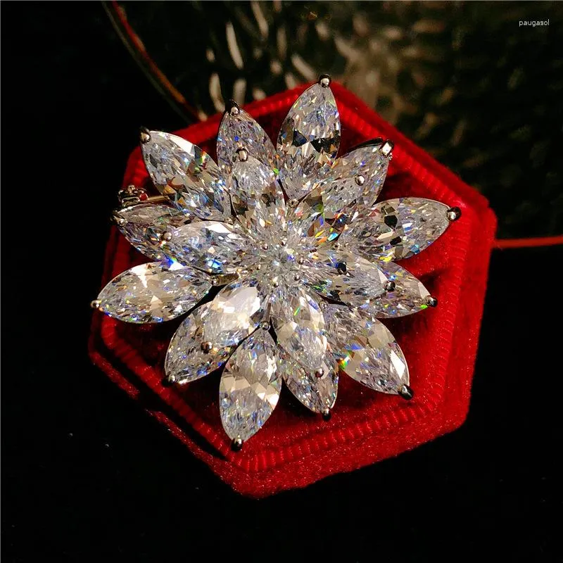 Brooches Sparkle Snowflake For Women Luxury Jewelry Cubic Zirconia Flower Brooch Man Suit Anniversary Gift