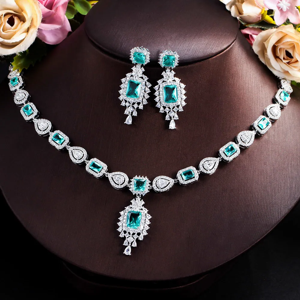 Charm Bracelets CWWZircons Fringed Drop Full Luxurious Cubic Zirconia Paved Women Wedding Big Necklace Earring Dress Jewelry Set for Brides T630 230901