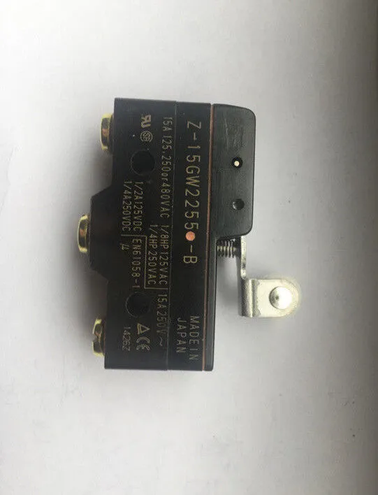 1PCS جديد OMRON Z-15GW2255-B Z15GW2255B MICRO SWITCH