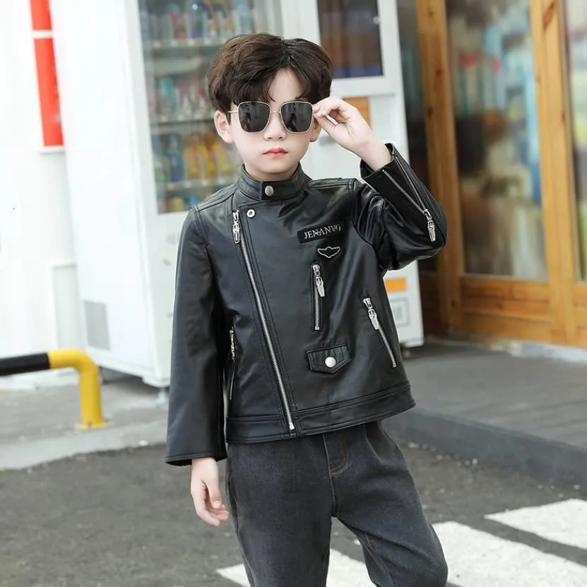 Jackets Autumn Winter Children Genuine Leather Jacket Fashion Cowhide Coat Embroidery Patch Motorcycle Biker A689 230904