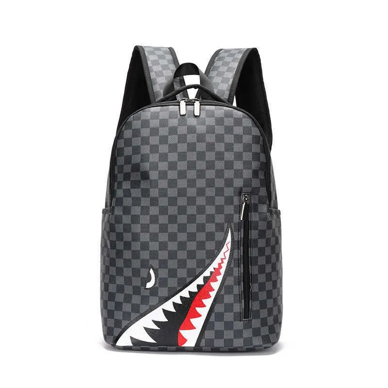 2024 zaino appena arrivato zaino designer maschile zaino da viaggio viaggiatore mackpack studentessa carbina di grande capacità di shark street man bookbag