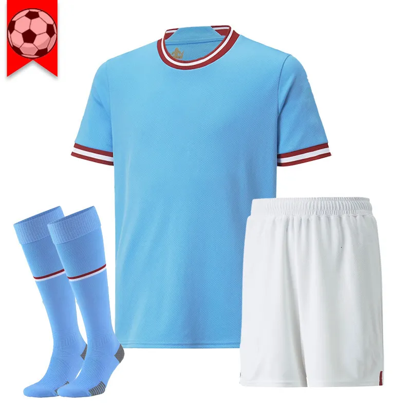 Autres articles de sport Hommes d'été Maillots de football pour adultes Ensemble de course à pied Football Numéros personnalisables Emblème de l'équipe Sponsor publicitaire 230904