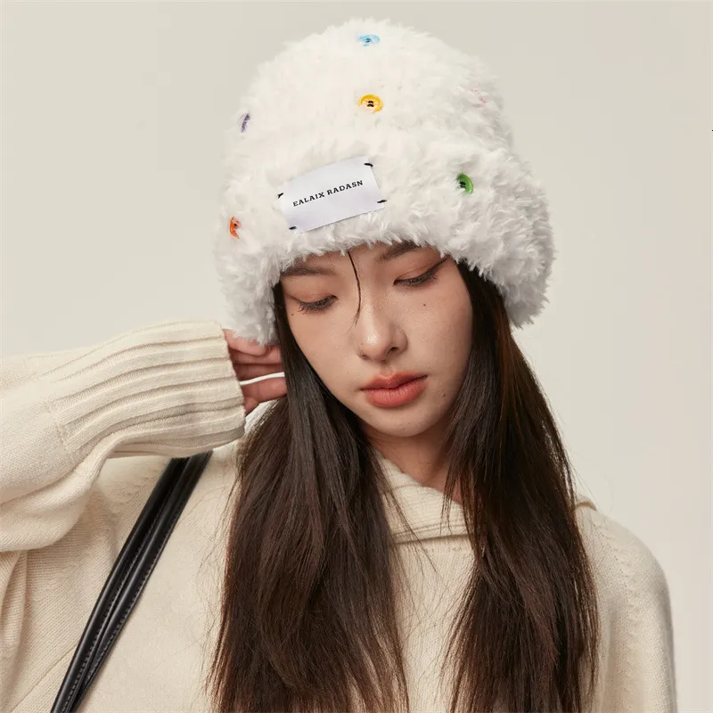 Bonnet / Skull Caps Y2k bouton coloré en peluche bonnets chapeau femmes tricot chaud moelleux seau chapeau femme hiver en plein air lâche pêcheur casquette 230904