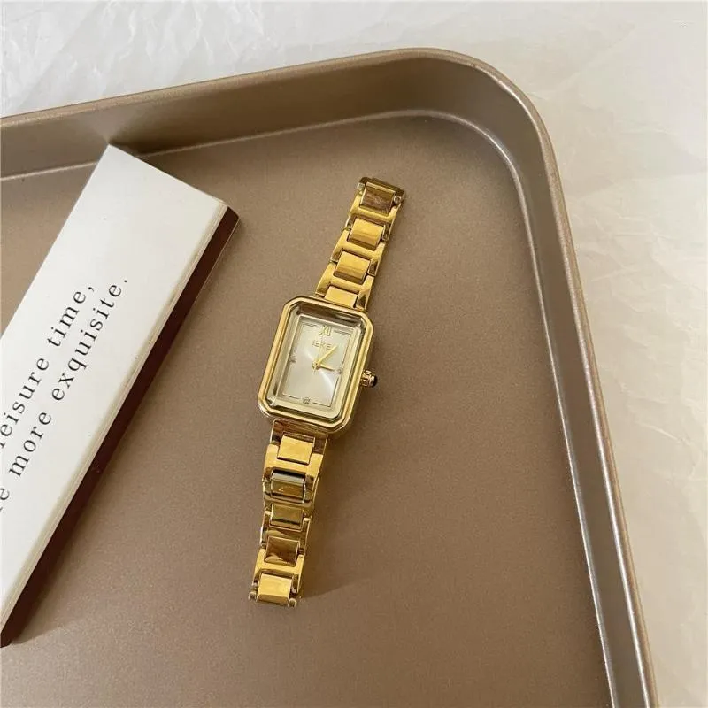 Wristwatches Square Hand Clock For Women Fashion Quartz Small Designer Watch Woman Lady Female Women's Wrist 2023