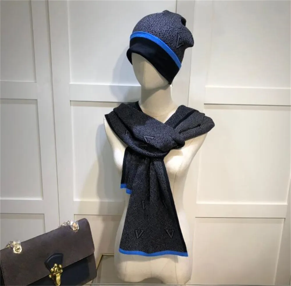 겨울 패션 럭셔리 모자 유지 세트 여성 모자와 스카프 정장 여성용 양모 자수 콩 소매 스카프 디자이너 SS4