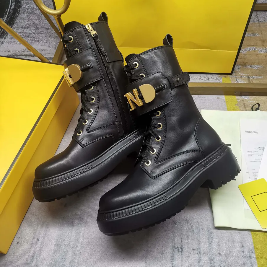 Designer Boots Paris Luksusowa marka But oryginalne skórzane botki kostki Krótkie trampki butowe trenerzy Sandały pancerne według marki S432 001