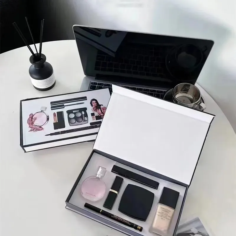 Strongtorm Brand Makeup Set Collection Matte Lipstick 15ml Perfume 3 in 1 Cosmetic Kit with Gift Box for Women Lady Gifts Perfumes Free Delivery Hot