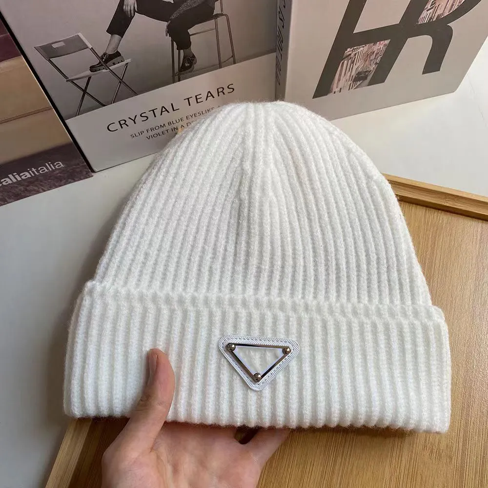 Beanie projektant czapki czapkę czapka czapka zimowa marka dzianina wiosenna czaszki czapki zimowe unisex kaszmirowe litery swobodne na zewnątrz dopasowane czapki i8sj