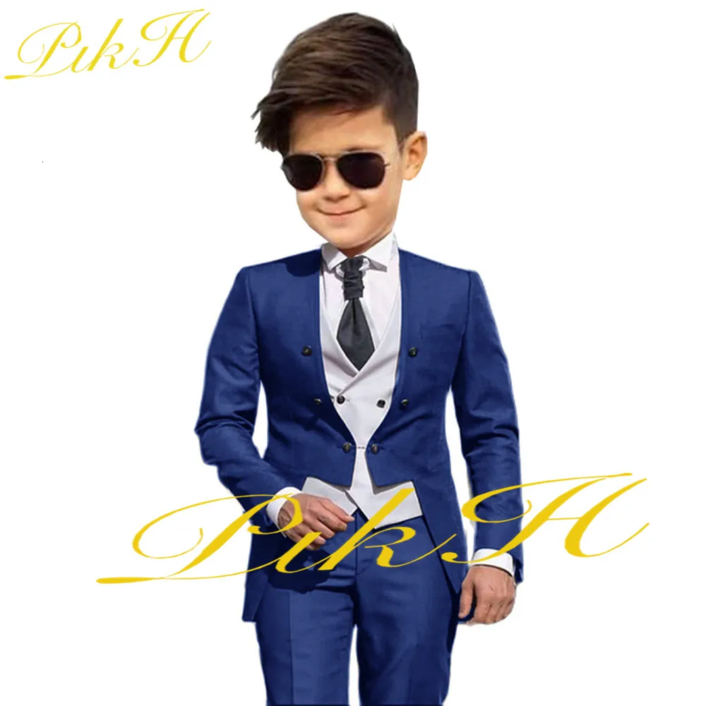 Costumes Bleu Royal Design Garçon Costume Trois Pièces Slim Fit Veste Pantalon Gilet De Mariage Smoking Haute Qualité Enfants Blazer Ensemble 230904