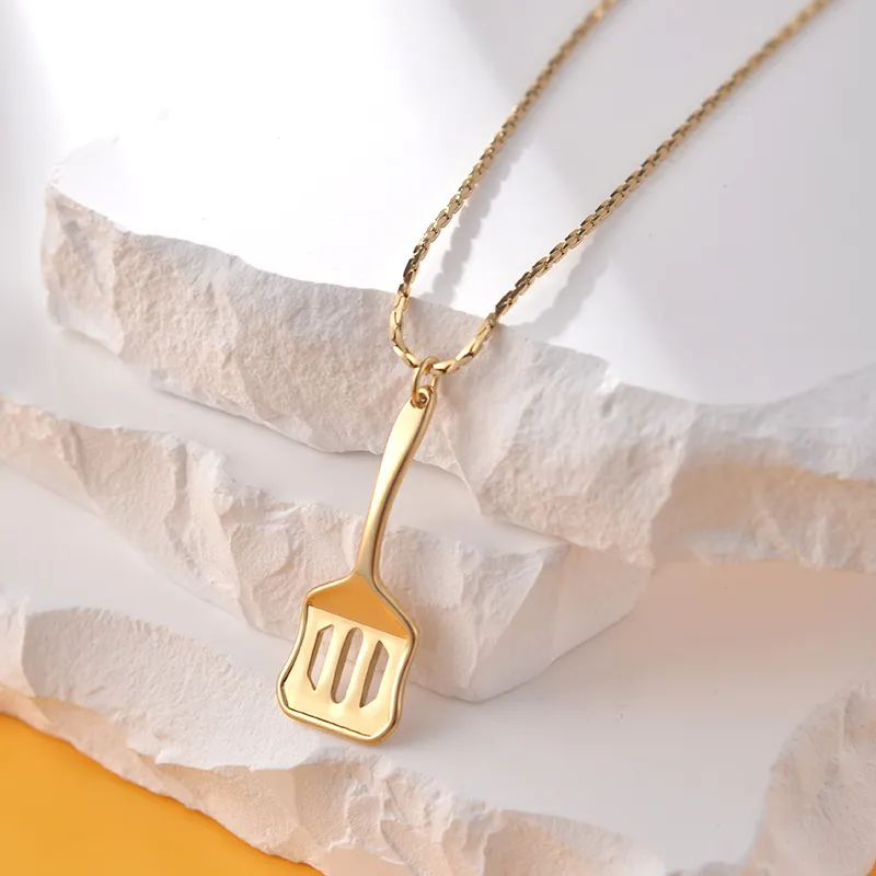 Anime Surrounding Gold Shovel Battle Cloud Top Game Small Shovel Necklace Fashion Creative Birthday Gift Pendant