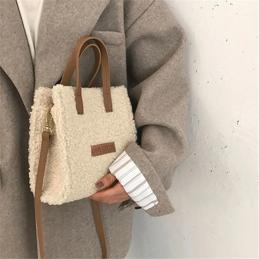 イブニングバッグTas Bahu Musim Dingin Wanita Wol Domba Hangat Lembut Gugur Ins Persegi Lintas Tubuh Portabel KasualBeige Khaki Gadis Gaya Preppy 230905