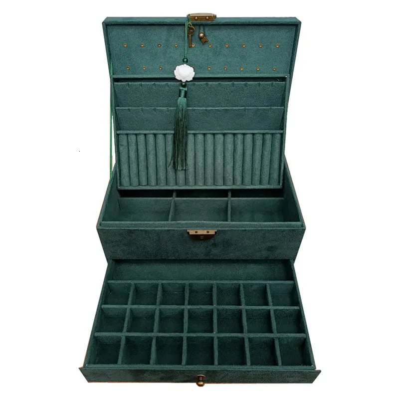 Jewelry Boxes Retro High Quality Velvet Jewelry Box With Large Capacity Dark Green Color 4 Models 230904