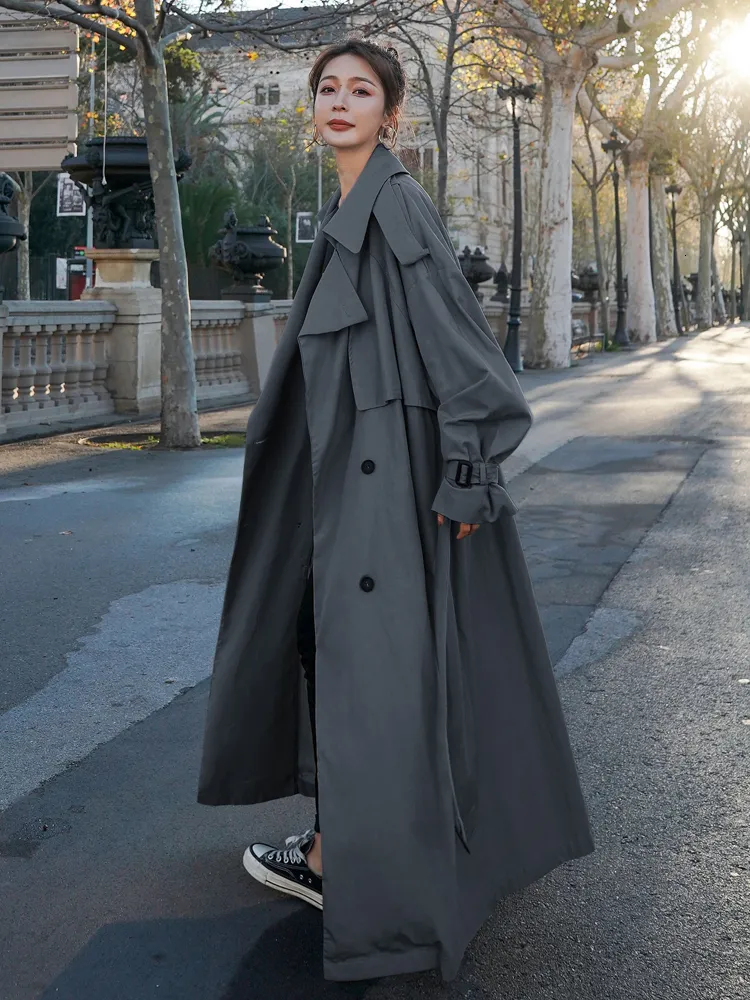 Женские тренчи в корейском стиле, свободное пальто большого размера, длинное пальто, двубортный женский плащ с поясом, ветровка, весна-осень, верхняя одежда, серый 230904
