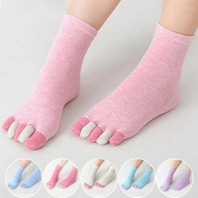 Kvinnors strumpor 1Pairs Toe Fashion Breattable Sports Running Short Ankel Crew Sock Candy Colors Söt Högkvalitativ bekväm Sox