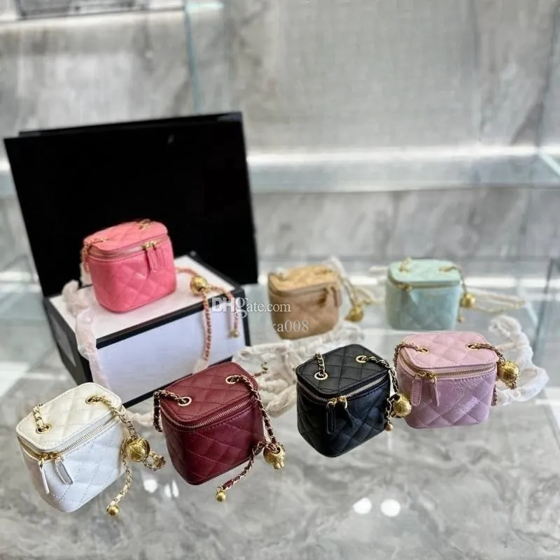 Designer Makeup Small Vanity with Chain Quality Leather Crossbody Saddle Bag S Handbags Diamond Lattice Golden Ball Women Shoulder Bag