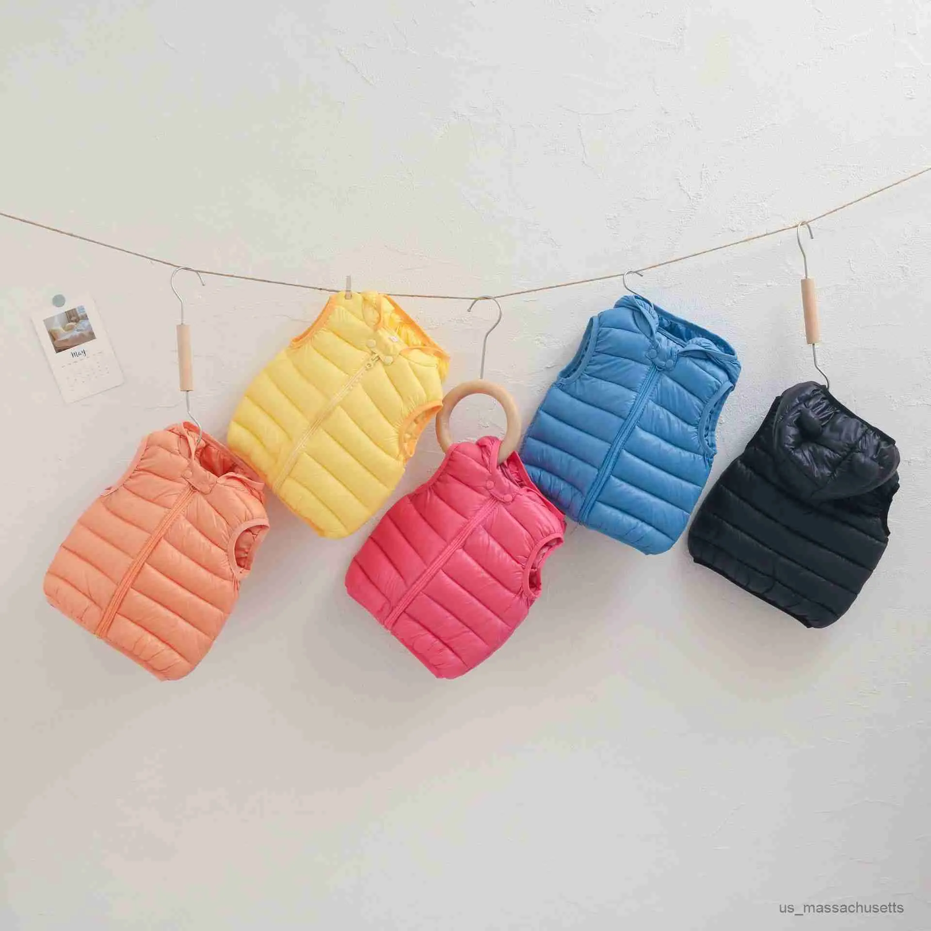 Para baixo casaco 2023 crianças para baixo colete de algodão meninas jaqueta com capuz coletes de inverno menino bebê outono outerwear casacos 1-6years crianças roupas quentes r230905