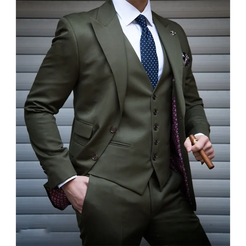 Dark Green Tailor Made Slim Fit 3-Piece Men's tuxedo Dark Green Tailor Made Slim Fit 3-Piece Men's tuxedo