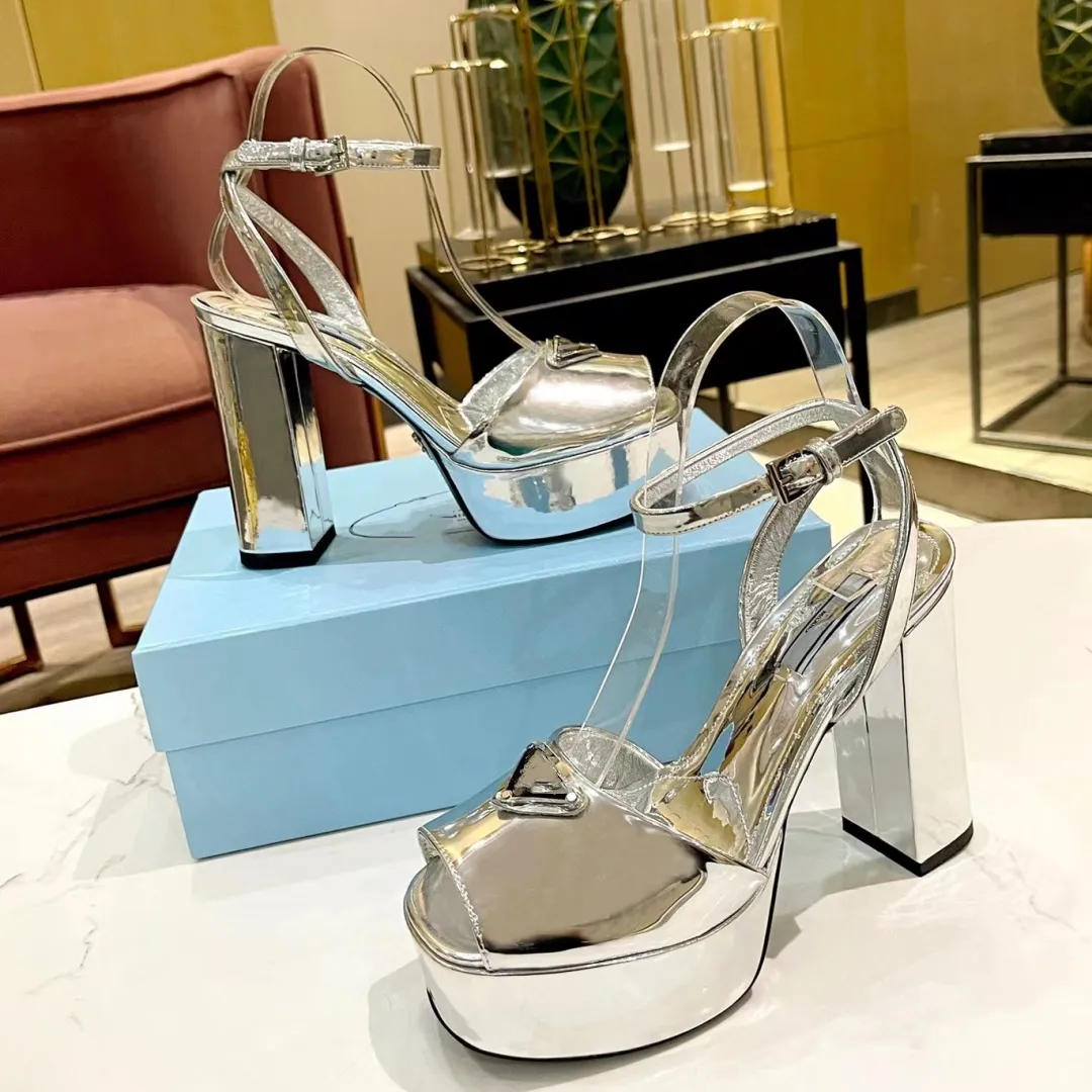 Silver Brand Sandals Women Platform Heels 13cm High Heel Designer Shoes Discal Leather Leather Leather Coled Strap Buckle Fish Fish Dress Triangle Triangle Decoration