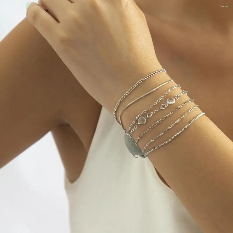 Delicate bracelets 2024 for ladies
