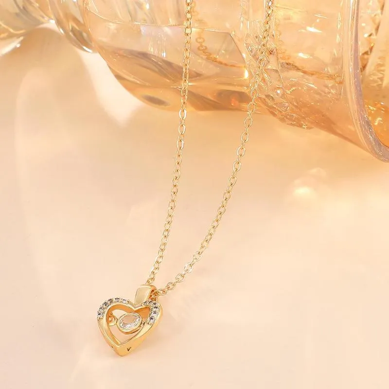 Collier ras du cou avec pendentif d'amour pour femme, en forme de cœur, beau, Simple, chaîne de clavicule tridimensionnelle, collier en or pour femmes