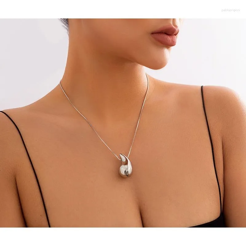 Catene Collana con ciondolo a forma di goccia d'acqua Semplice Moda Temperamento Gioielli Festa Coppia Regalo Commemorazione_voghion.com